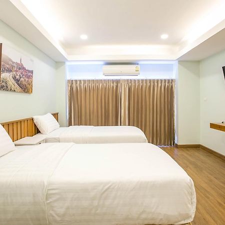 Chamnan Residence Hat Yai Bagian luar foto