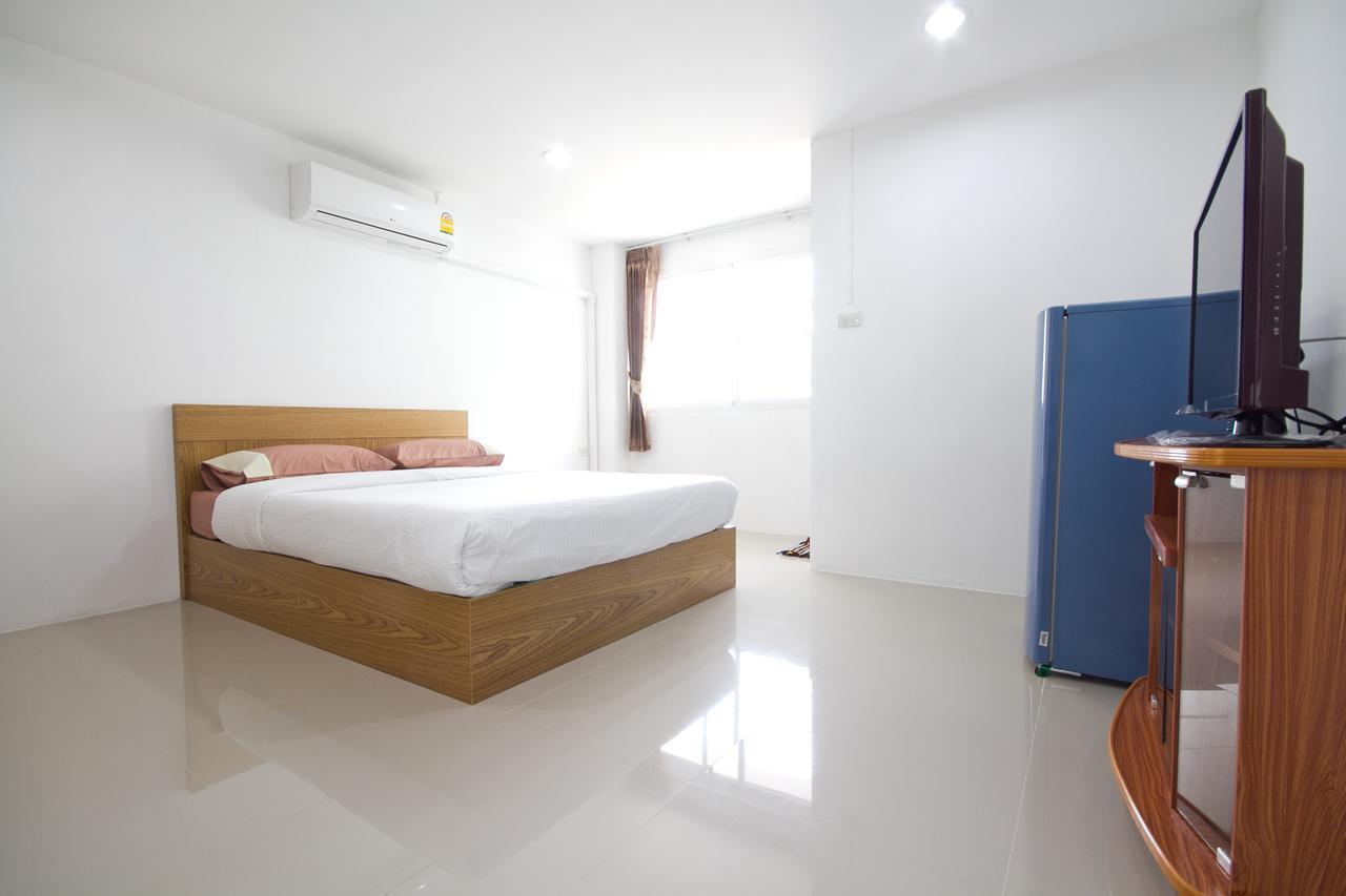 Chamnan Residence Hat Yai Bagian luar foto